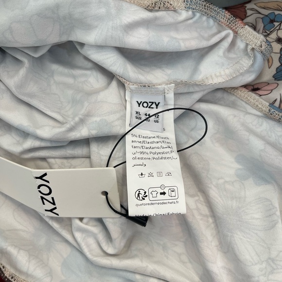 Yozy Floral Long Sleeve Bodysuit With Cut Out Chest NWT Size XL - Picture 7 of 7